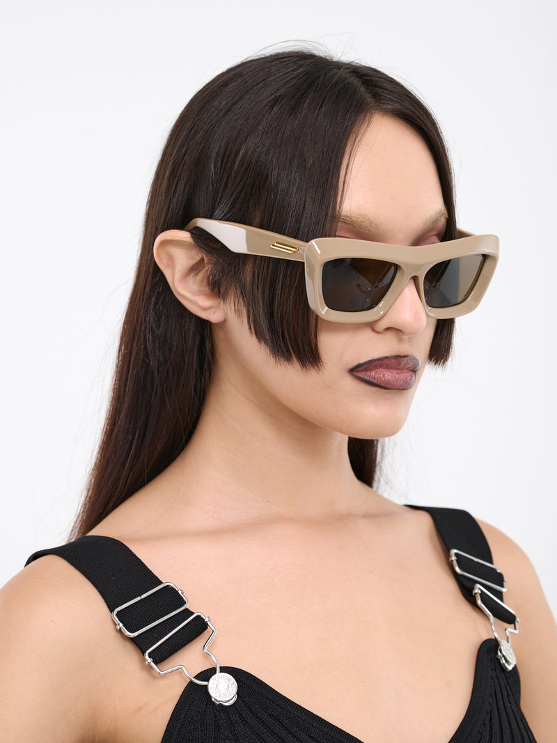 Classic Cat Eye Sunglasses (779417V2Q30-1033-BROWN)