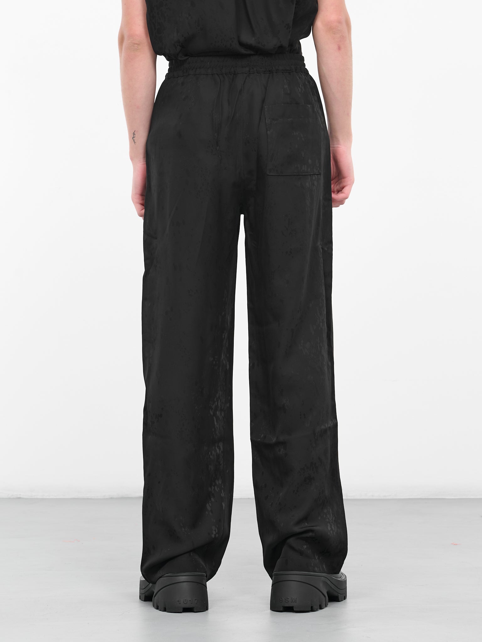 Large Trousers (0713-T714-BLACK)