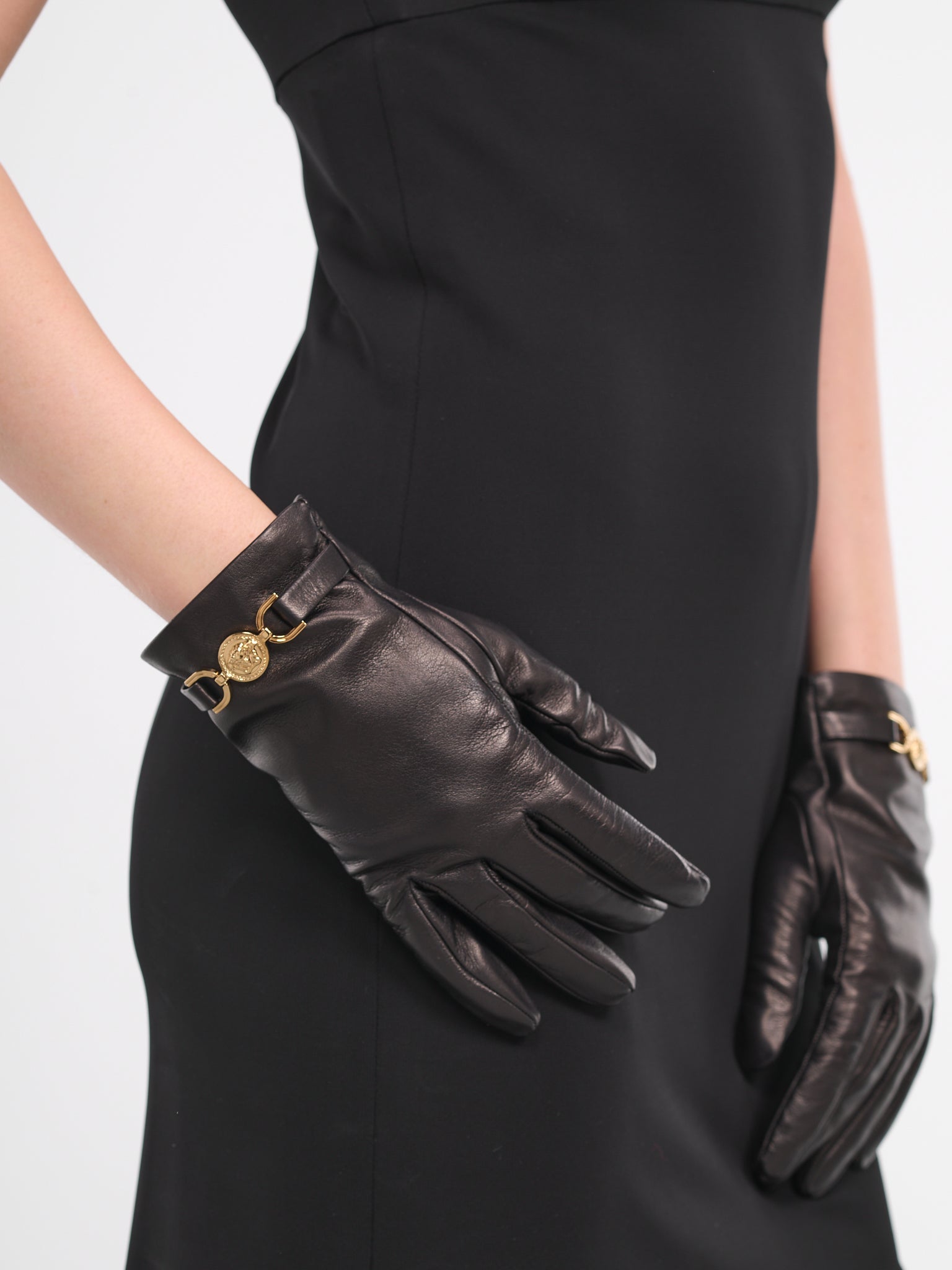 Medusa '95 Gloves (1011522-1A10206-BLACK-GOLD)