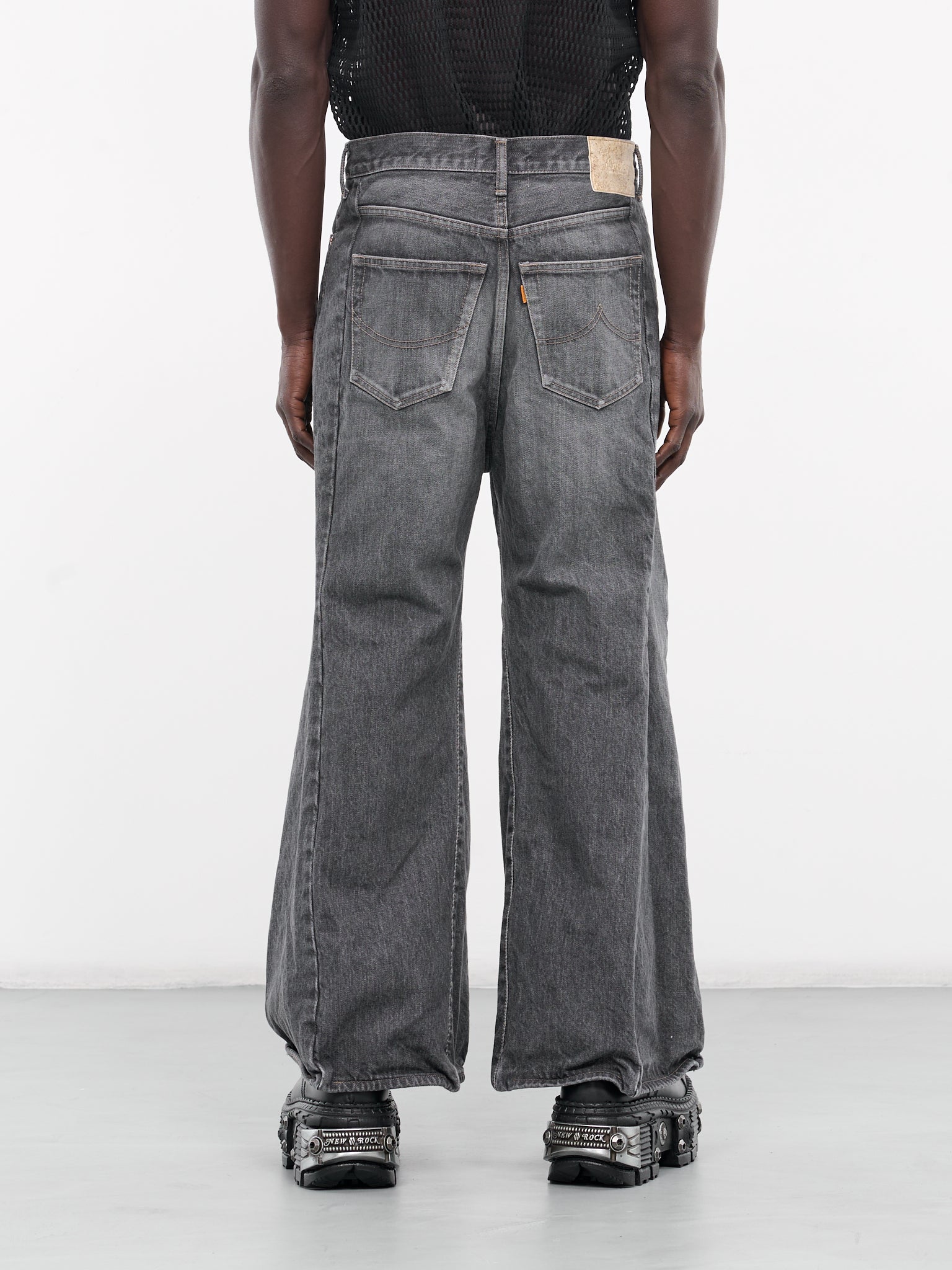 Flared Jeans (16PT264-BLACK)