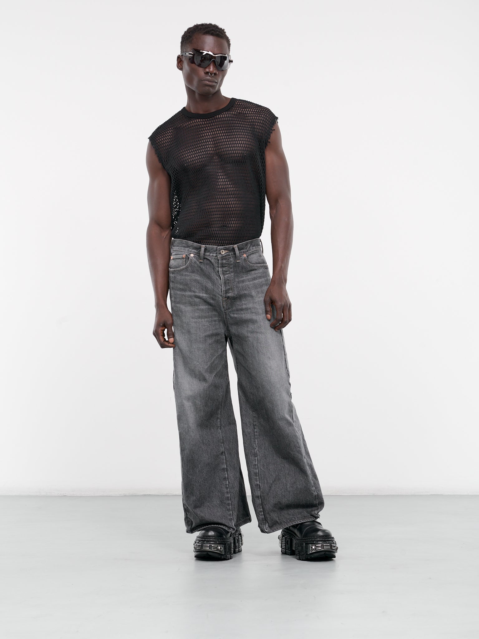 Flared Jeans (16PT264-BLACK)