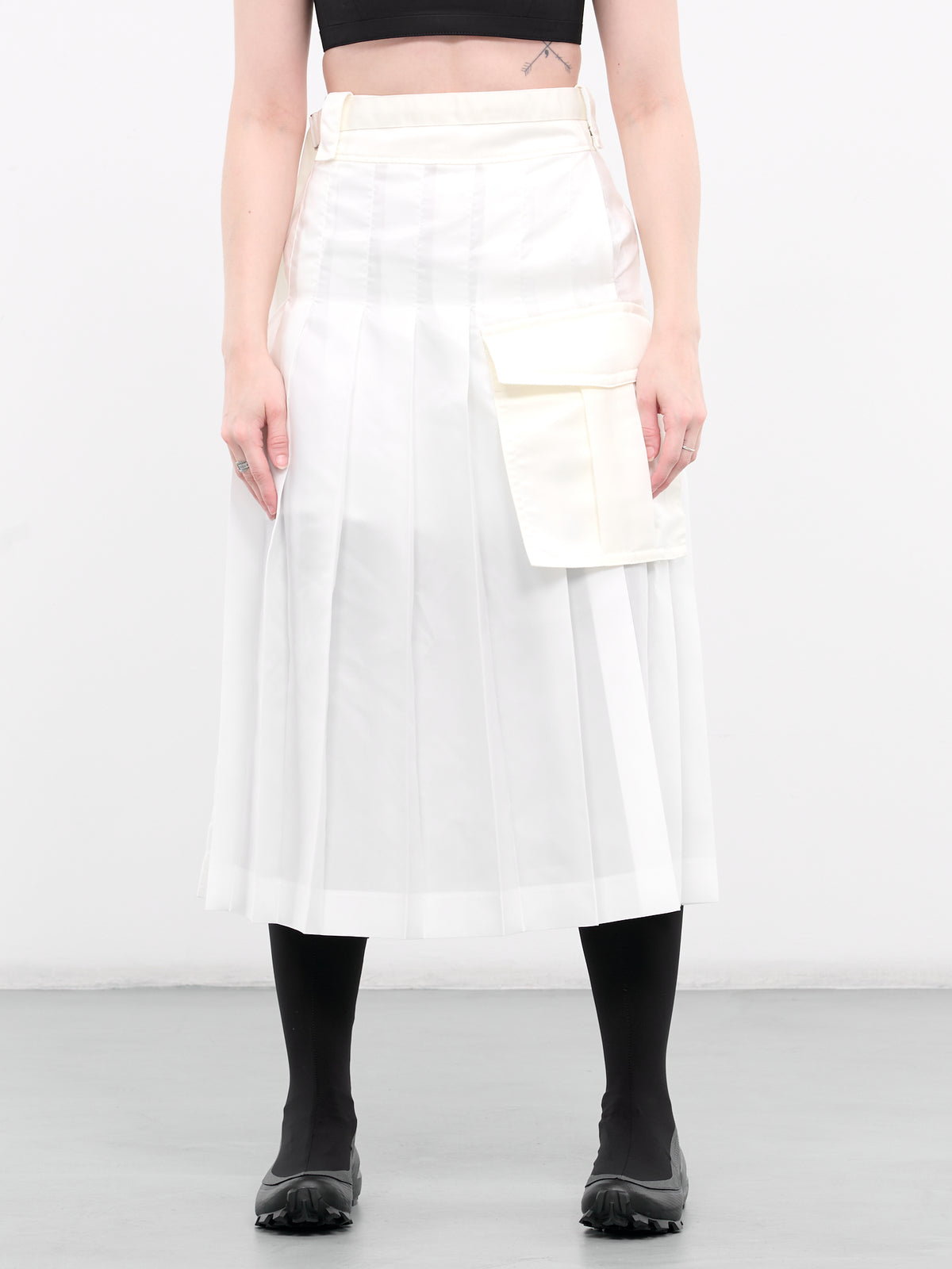 Nylon Twill Skirt (24-07246-151-OFF-WHITE)