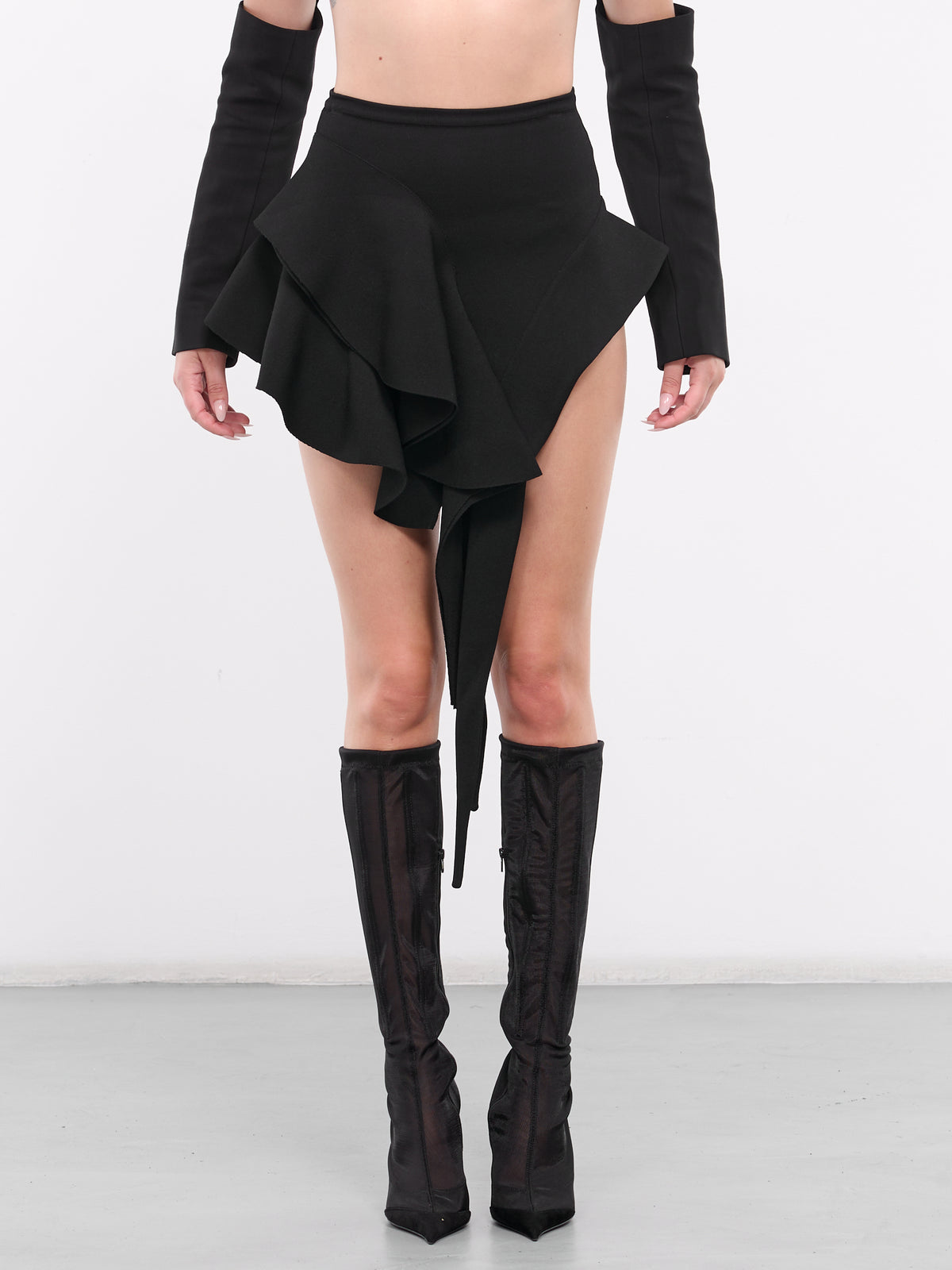 Asymmetric Knit Skirt (24S2JU05321112-BLACK)