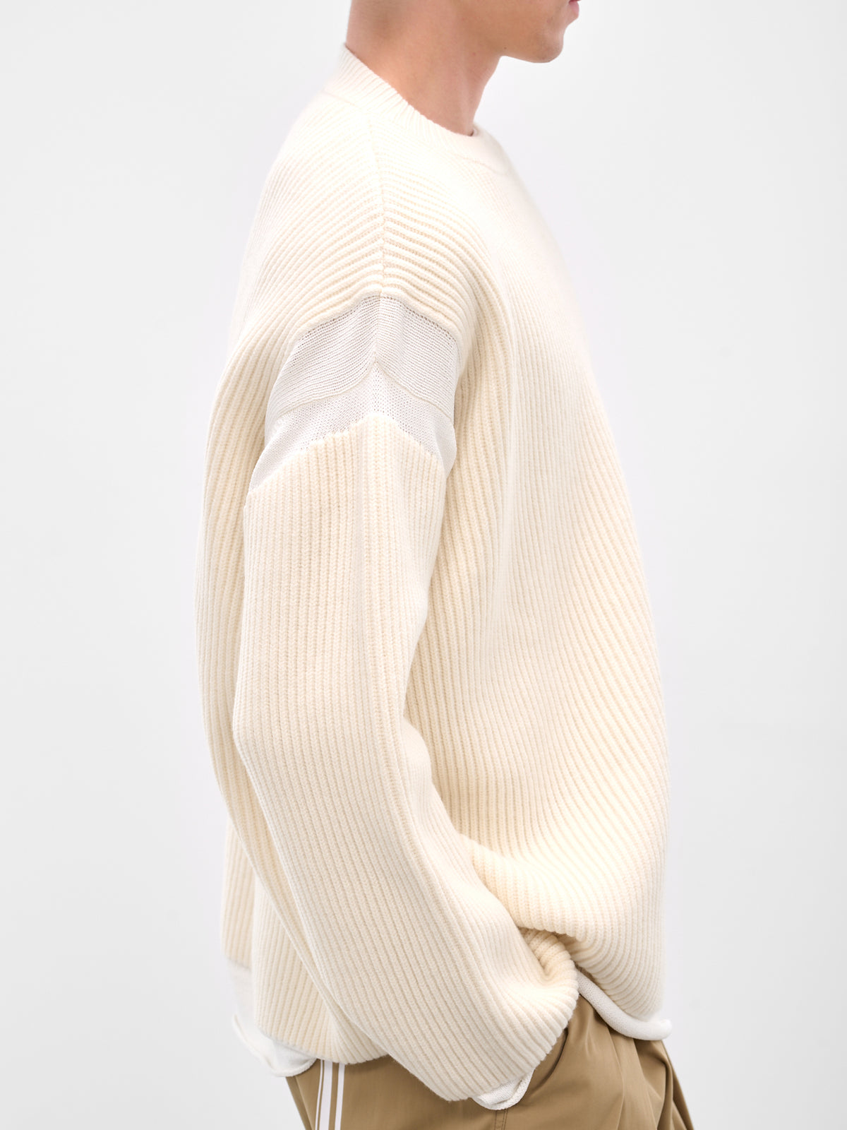 White Rib-Knit Crewneck Sweater (25A96MUK07-IVORY)