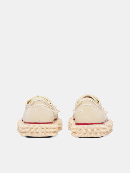 White Canvas Spiky Sneakers (25AW75FT62-IVORY)