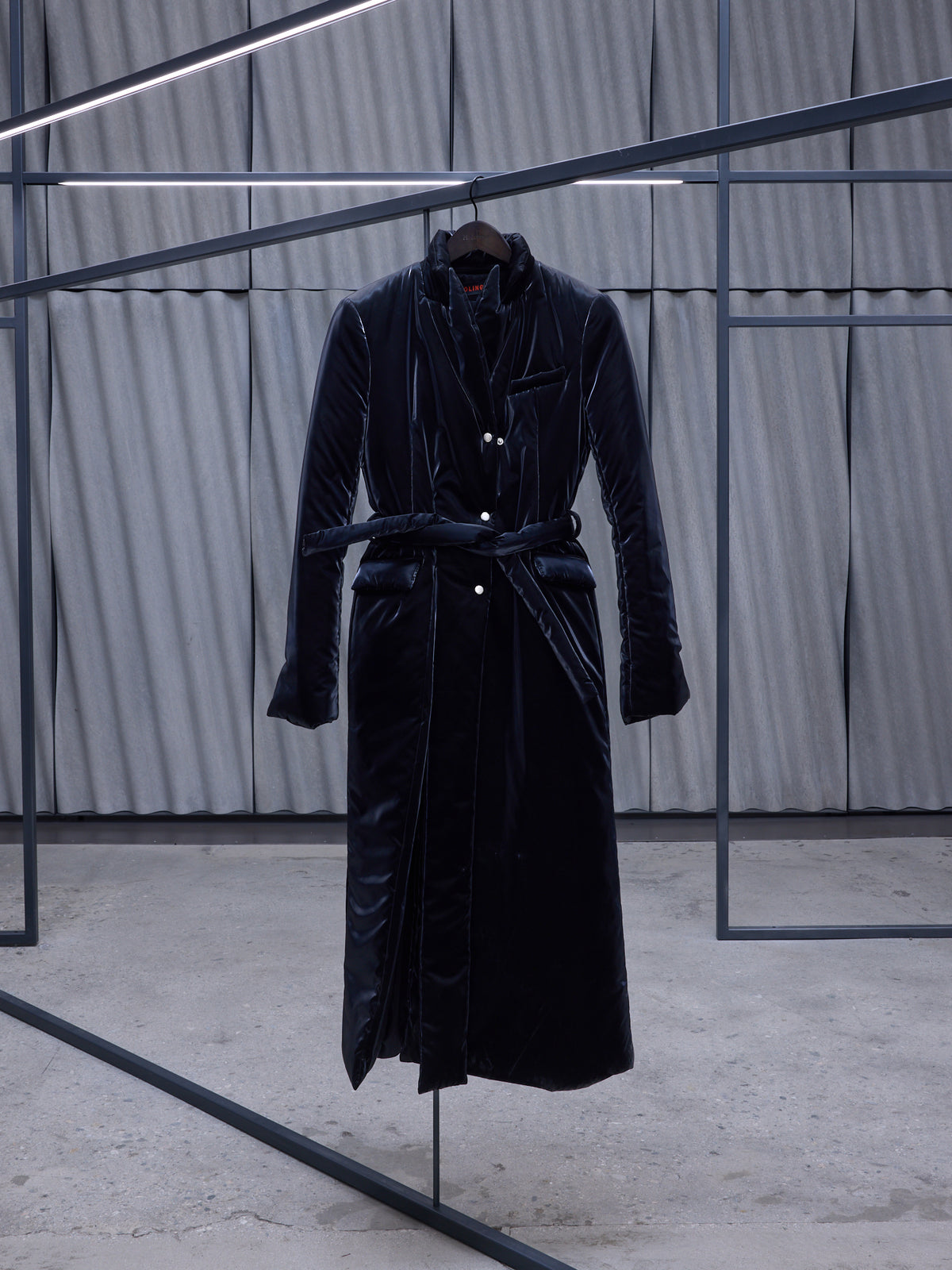 Black Signature Split Puffer Coat (903202-BLACK)