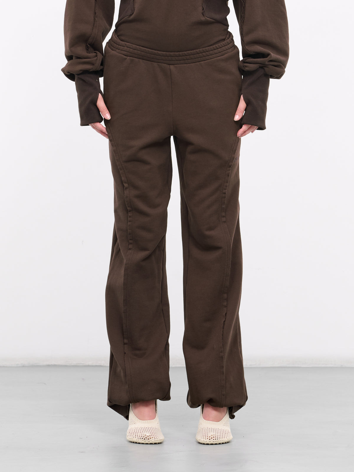 Mile-High Joggers (432-208-BROWN)