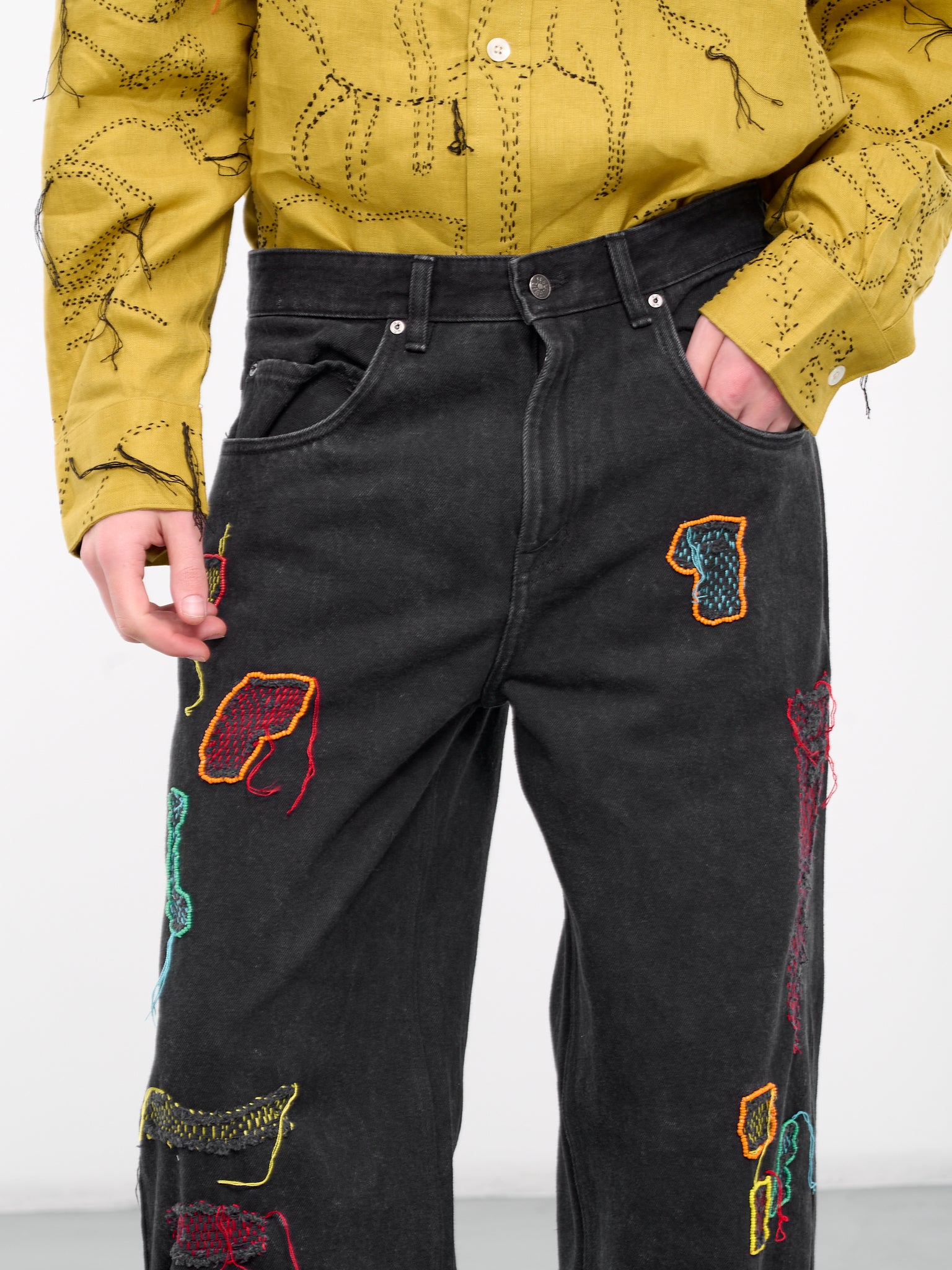 Embroidered Jeans (601241902-4-BLACK)