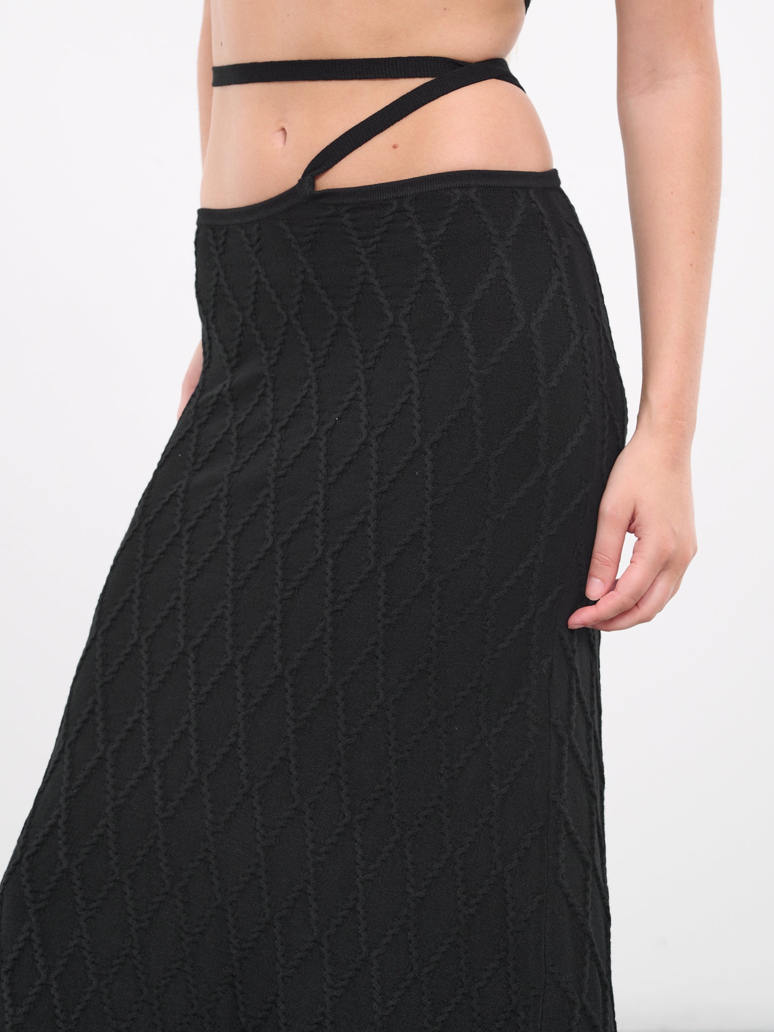 Salem Skirt (999-902-BLACK)