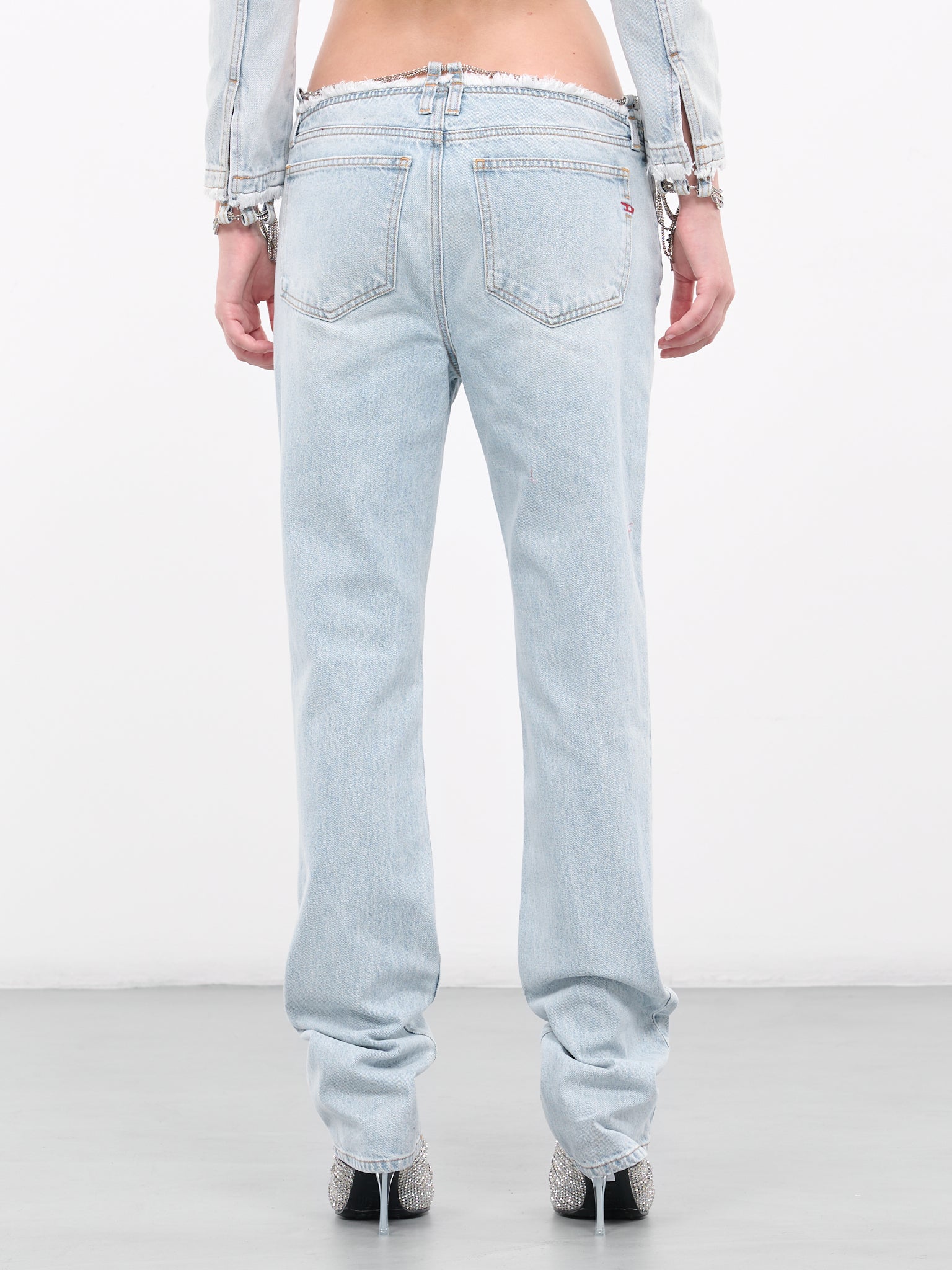 Straight Jeans 2002 (A11626-0NLAA-01-DENIM)