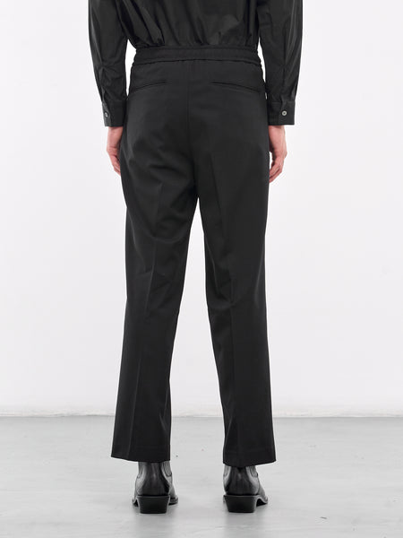 AP42-025-BLACK107549491_grande