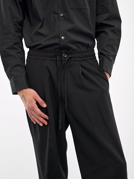 AP42-025-BLACK107551493_grande
