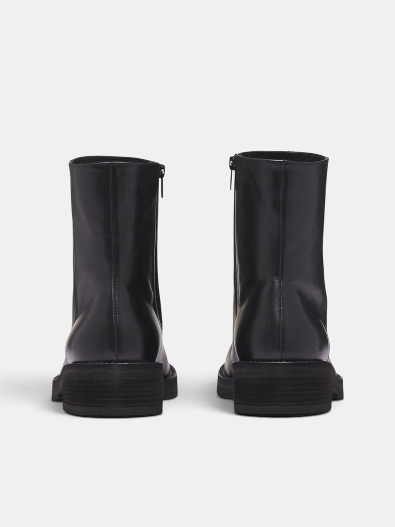 Black Leather Helfred Ankle Boots (B0014388-LT141-BLACK)