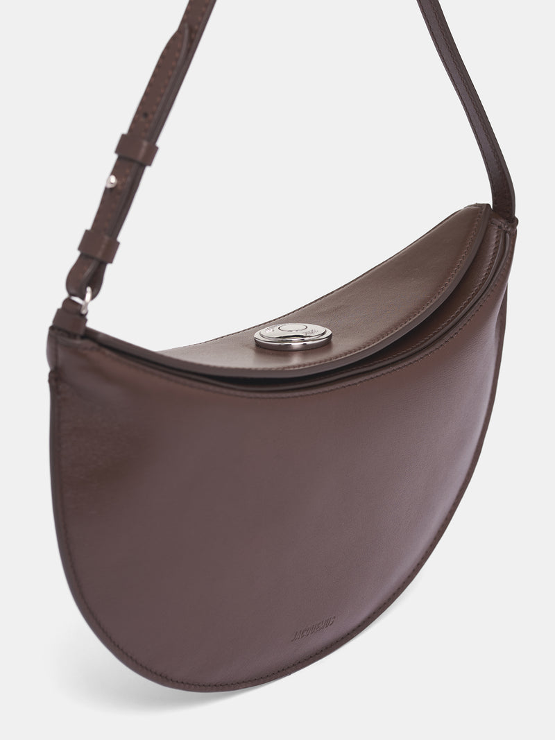 Brown Leather Small Ovalo Bag (BAW00444AC18A08-BROWN)