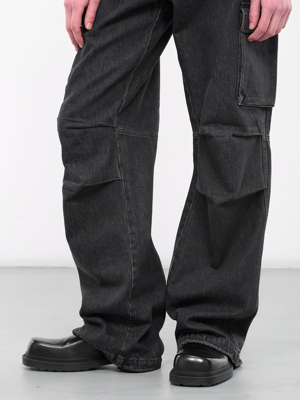 Denim Cargo Jeans (COPP40852MEN-WASHED-BLACK)
