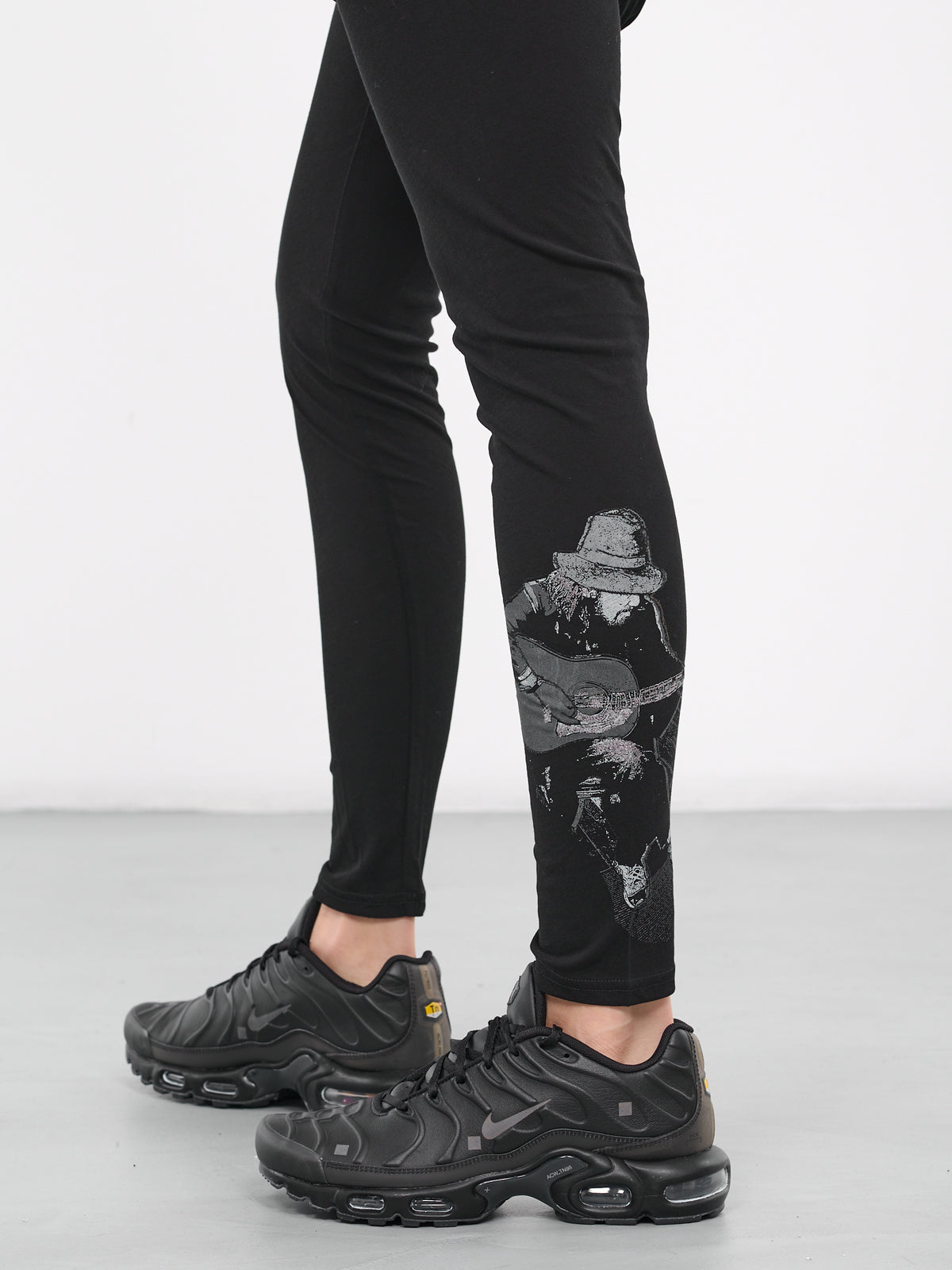 Gathered Leggings (FJ-P15-018-01-BLACK)