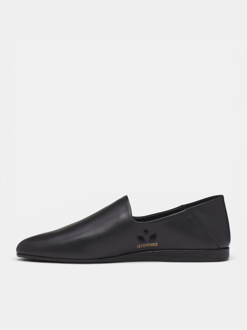 Black Leather Foldable Mules (FOM00206AC28C02-BLACK)