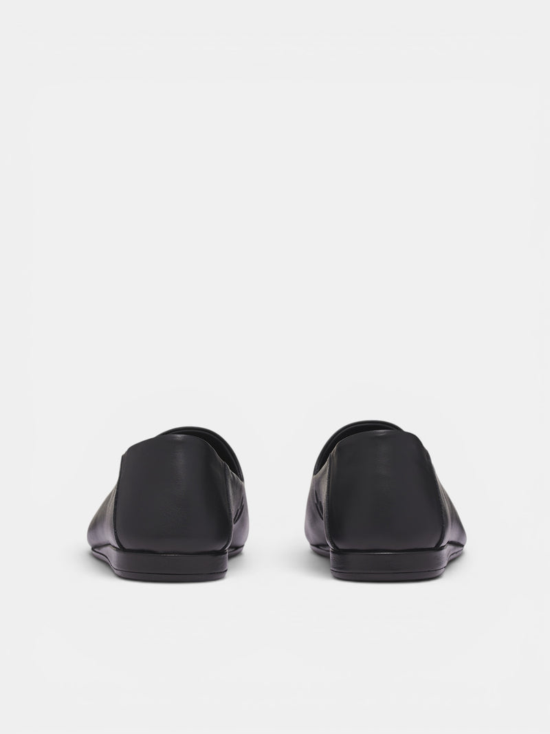 Black Leather Foldable Mules (FOM00206AC28C02-BLACK)