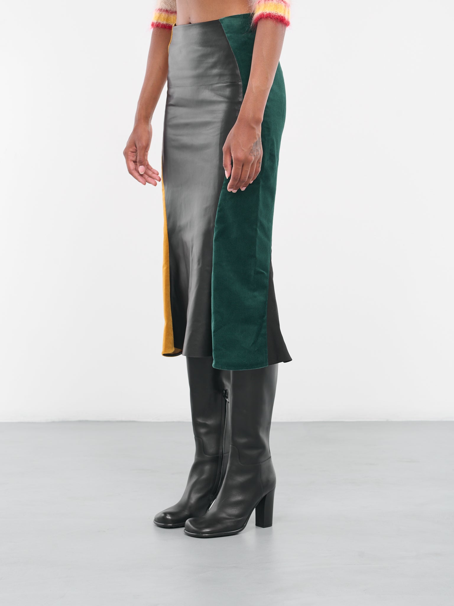 Paneled Pencil Skirt (GOMA0579NQ-TW839-00N99-MULTI)
