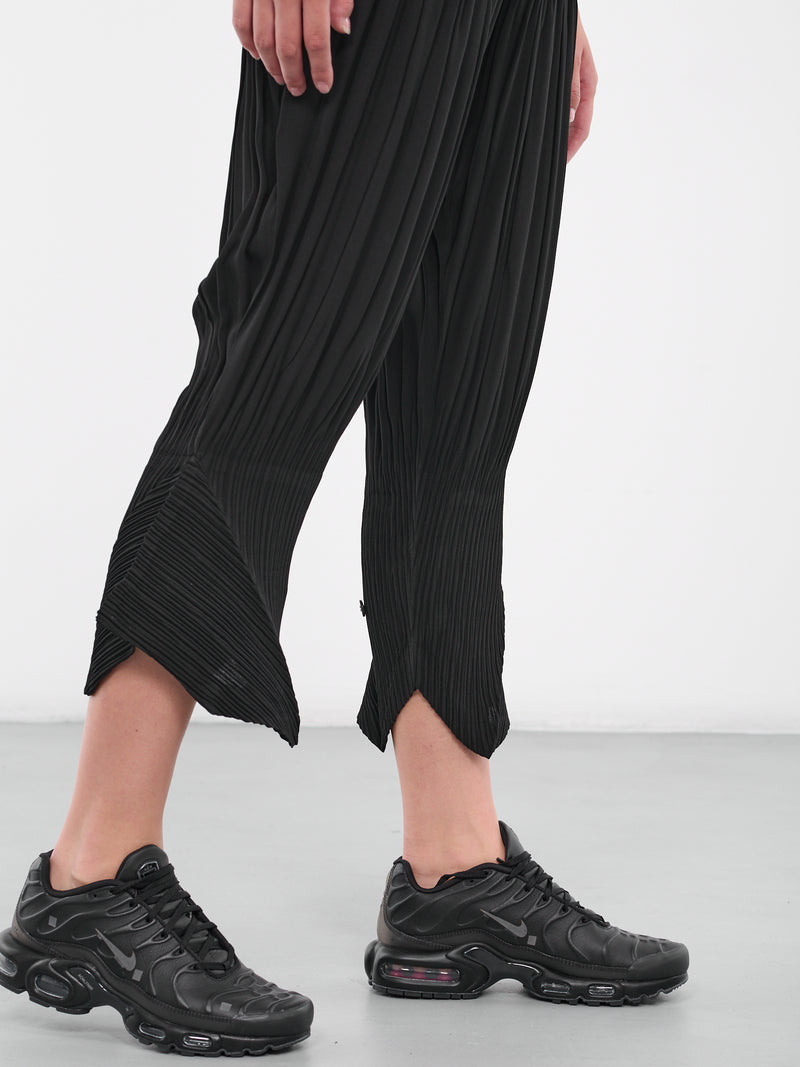 Black Pleated Crop Hatching Trousers (IM38FF188-15-BLACK)