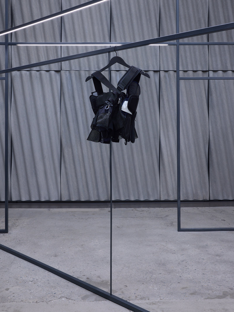 Black Tactical Utility Vest (JO-V002-S25-BLACK)