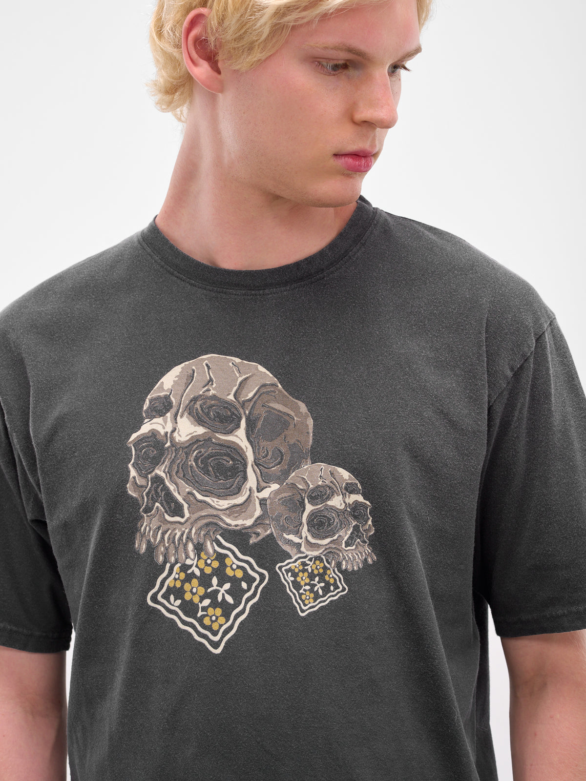 'Peckish Rain Skull' Graphic Tee (K2506CS233-BLK-BLACK)