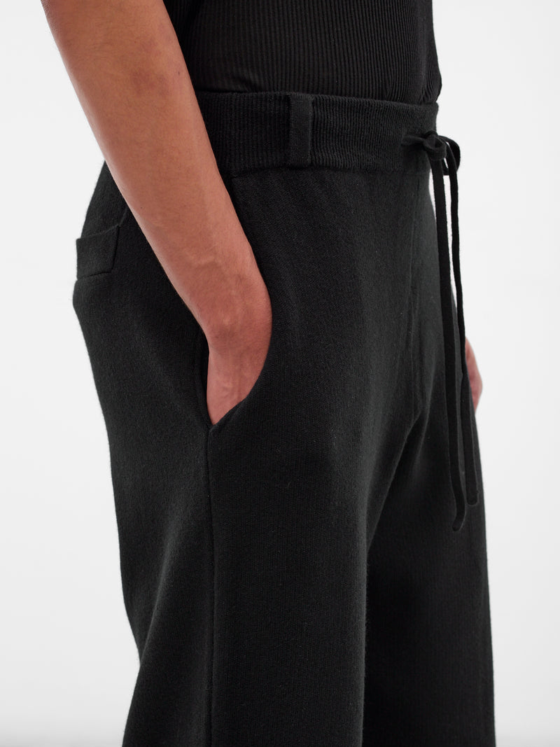 Black Shrunken Cashmere Knit Joggers (KN-783-01-BLACK)