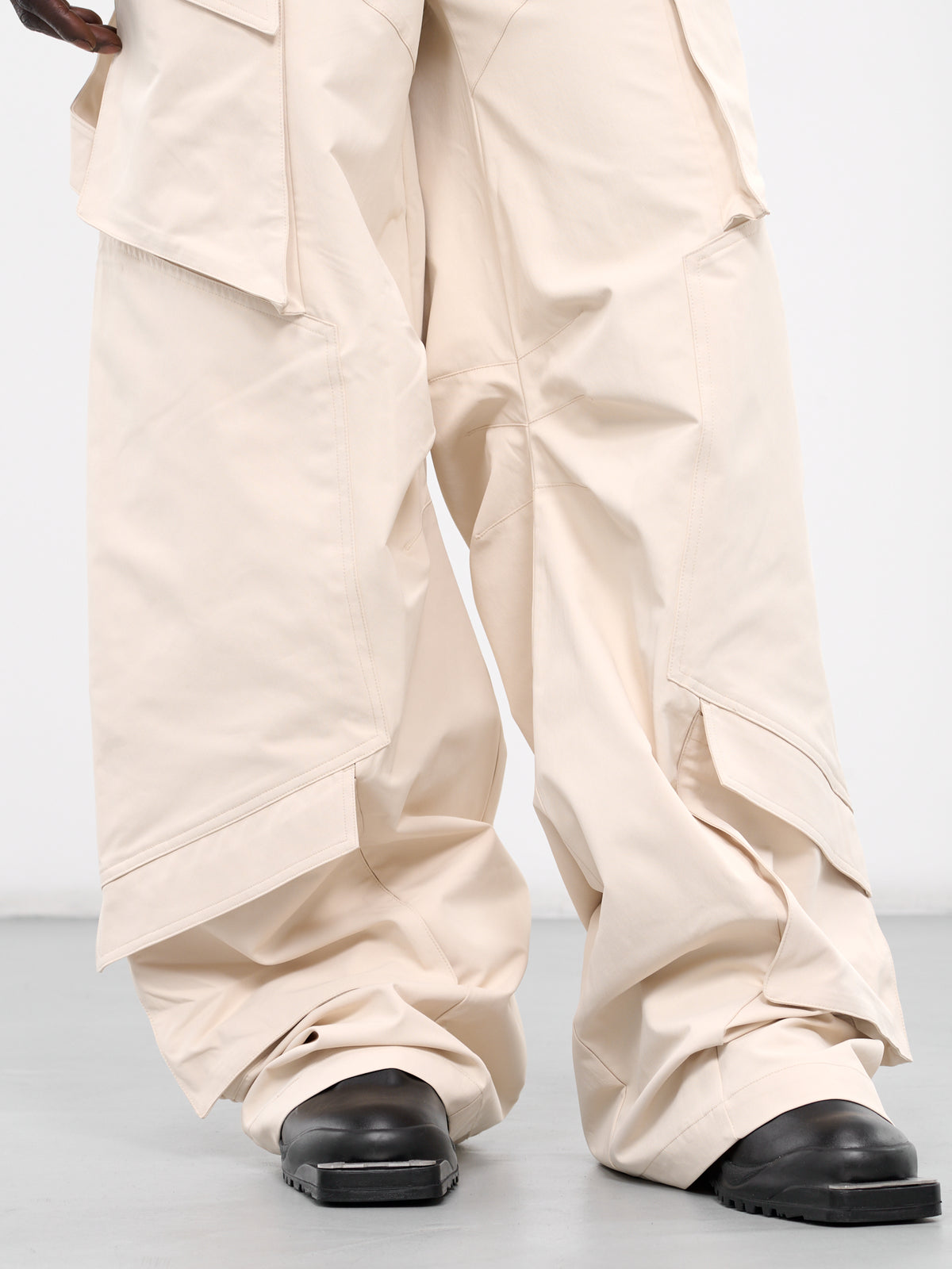 Cellulae Cargo Trousers (M-10-160-ST18-STONE)