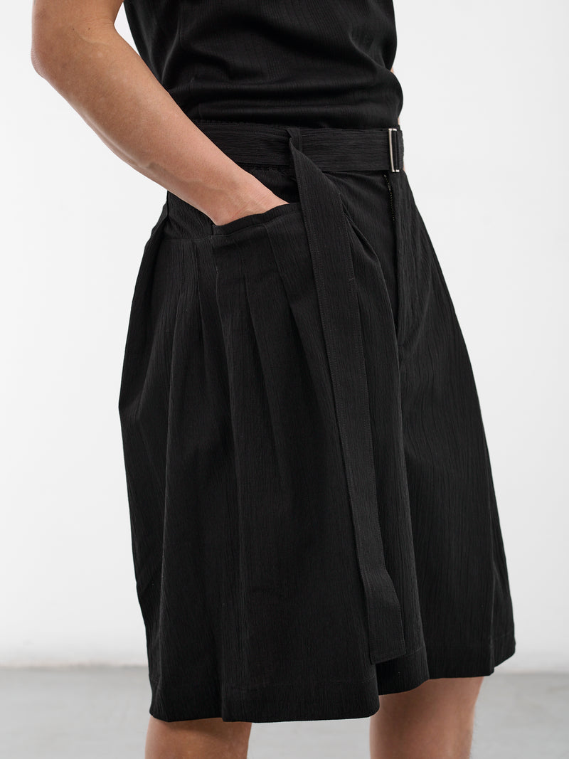 Black Edgefold Volume Pleated Shorts (MI3PT701BK-BLACK)