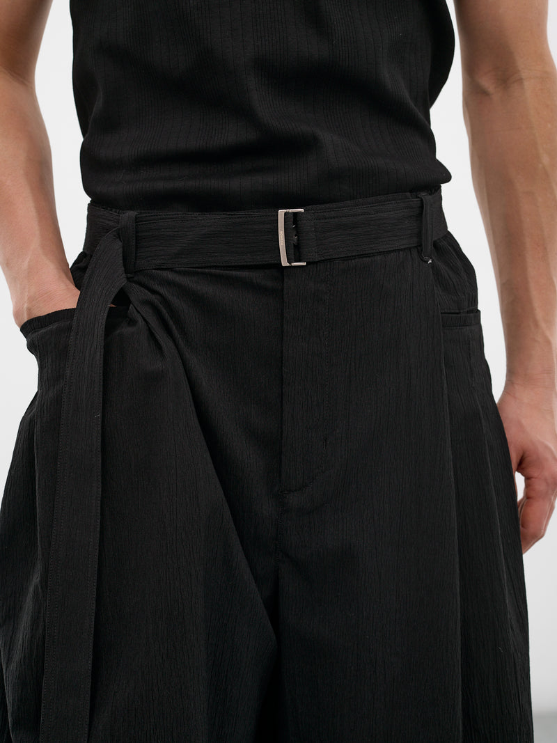 Black Edgefold Volume Pleated Shorts (MI3PT701BK-BLACK)