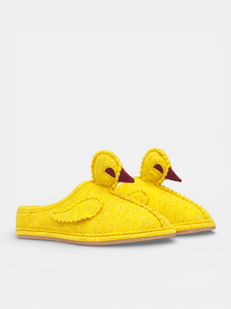 Yellow Felt Rubber Duck Slippers (MRS26FW001-YELLOW-RED)