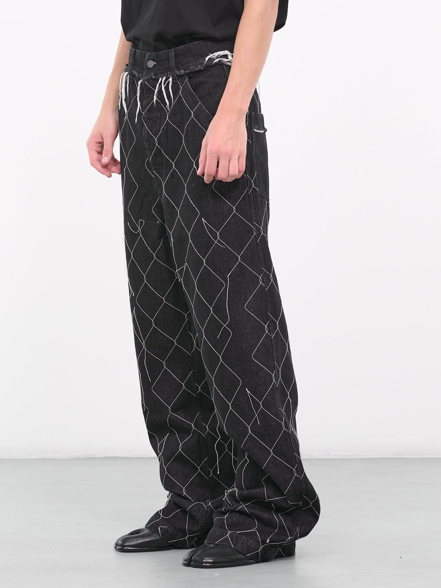 Big Fit Chain Link Denim Trousers (P001-WASHED-BLACK)