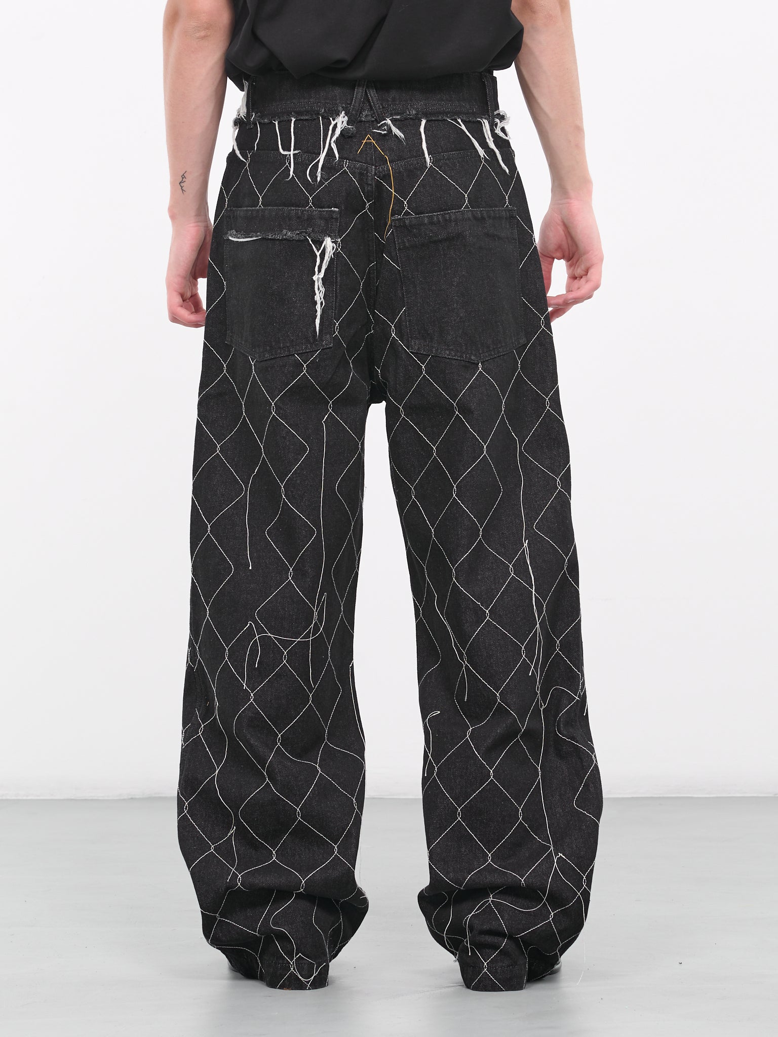 Big Fit Chain Link Denim Trousers (P001-WASHED-BLACK)