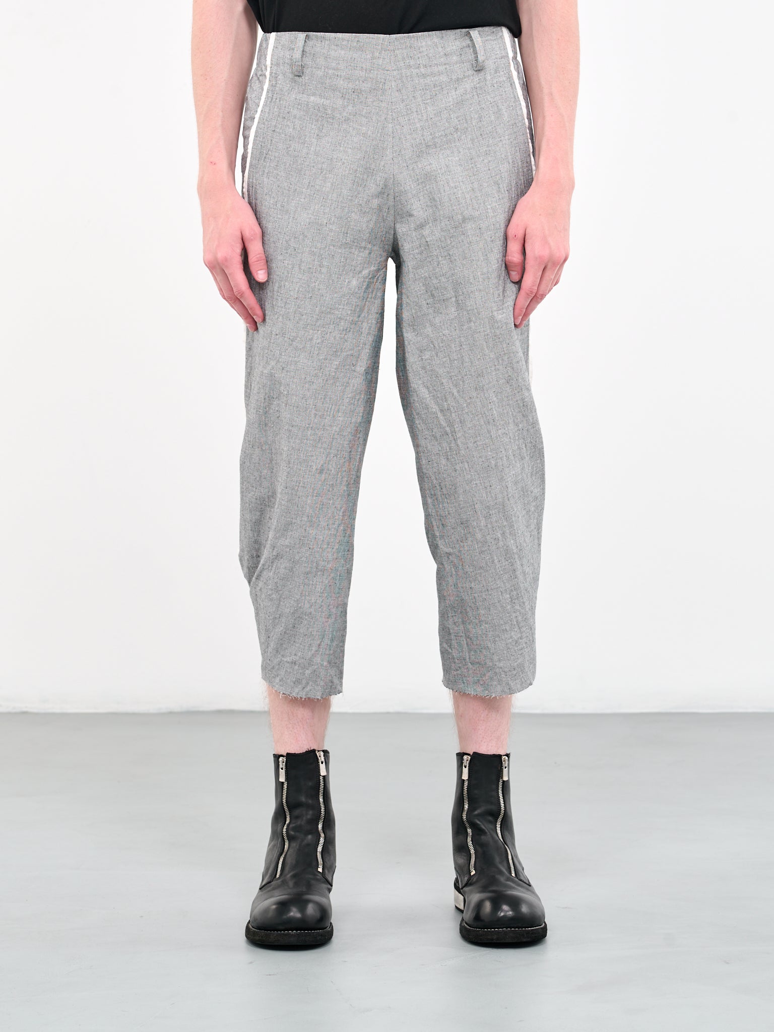 Cropped Trousers | H. Lorenzo - front