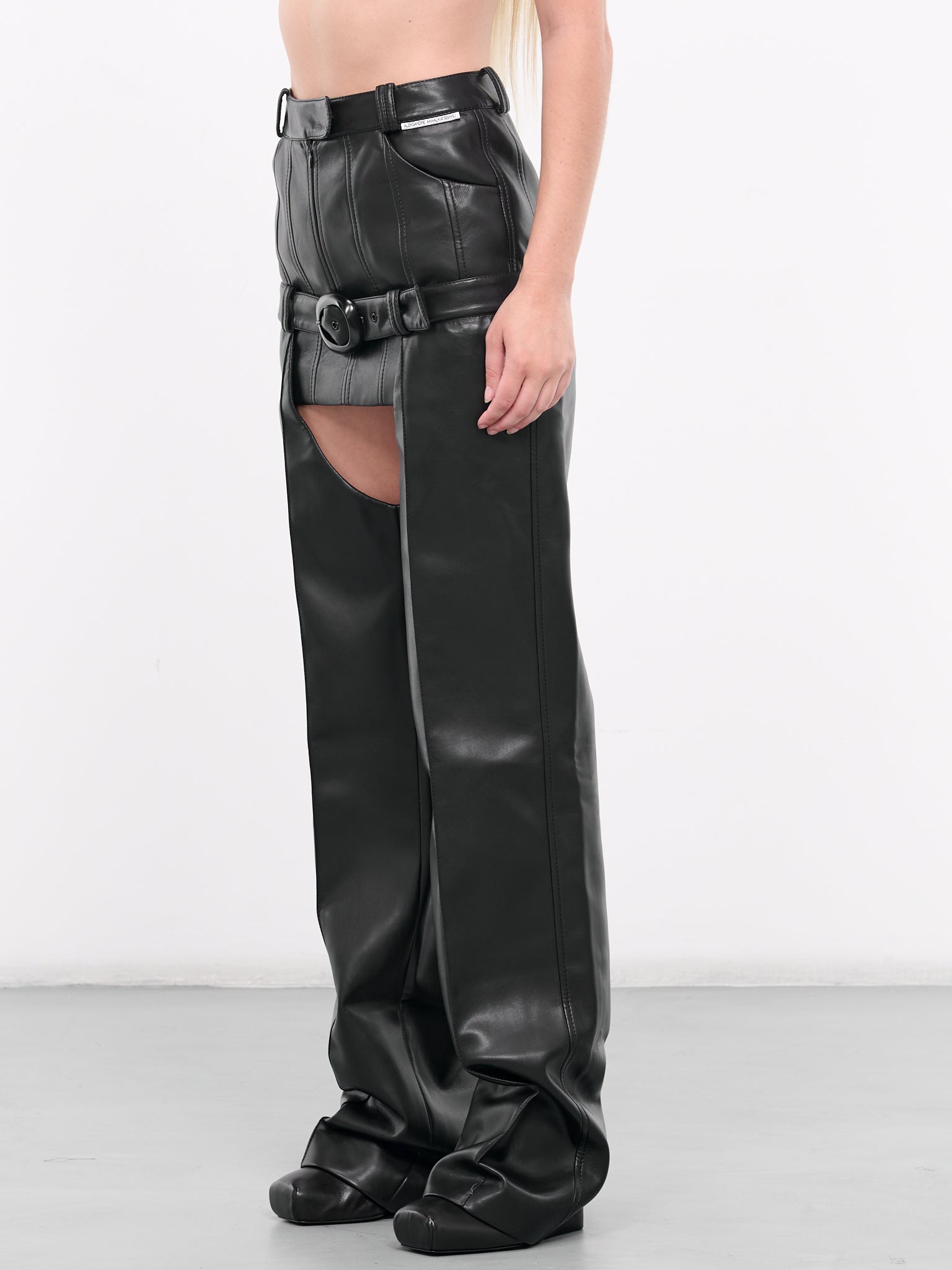 Skirt & Cowboy Chaps (PAVLBK04-BLACK)