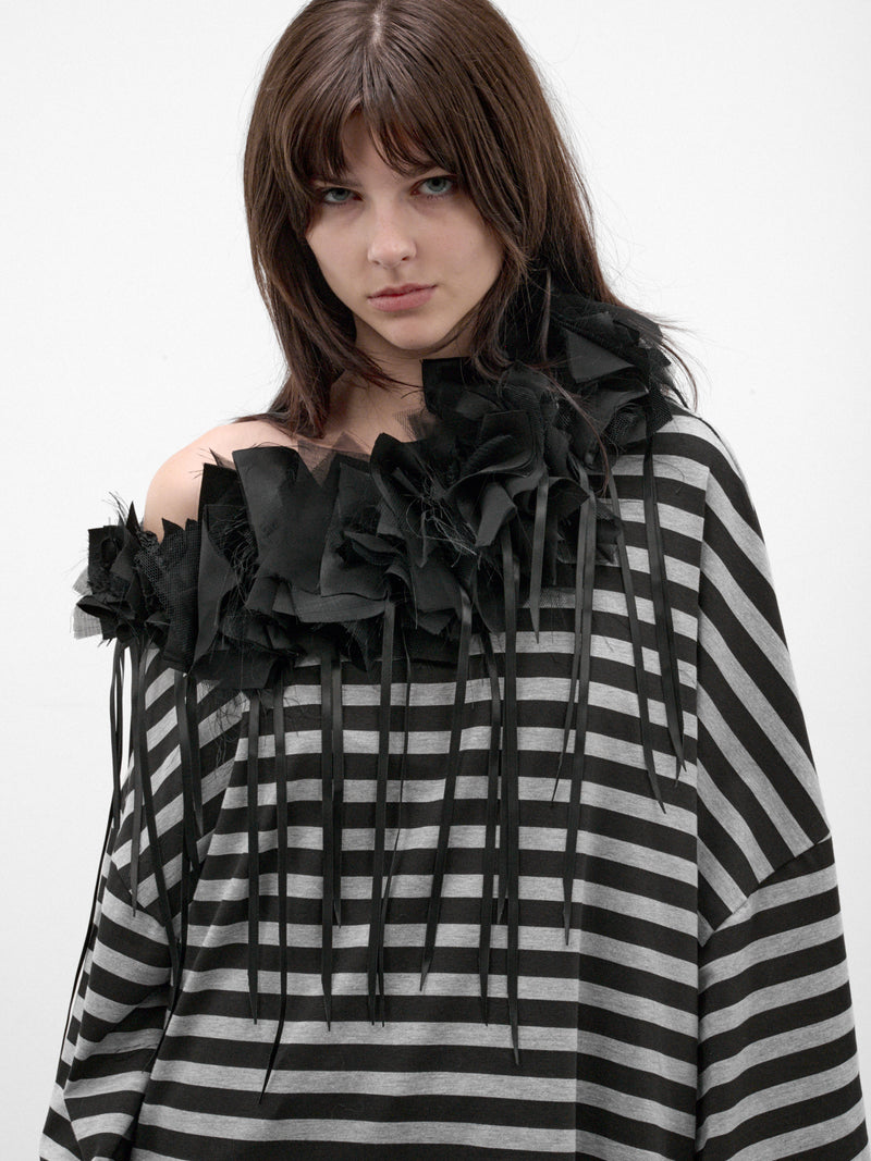 Striped Oversized Off-Shoulder Top (PFAW26TO01-3-STRIPE)