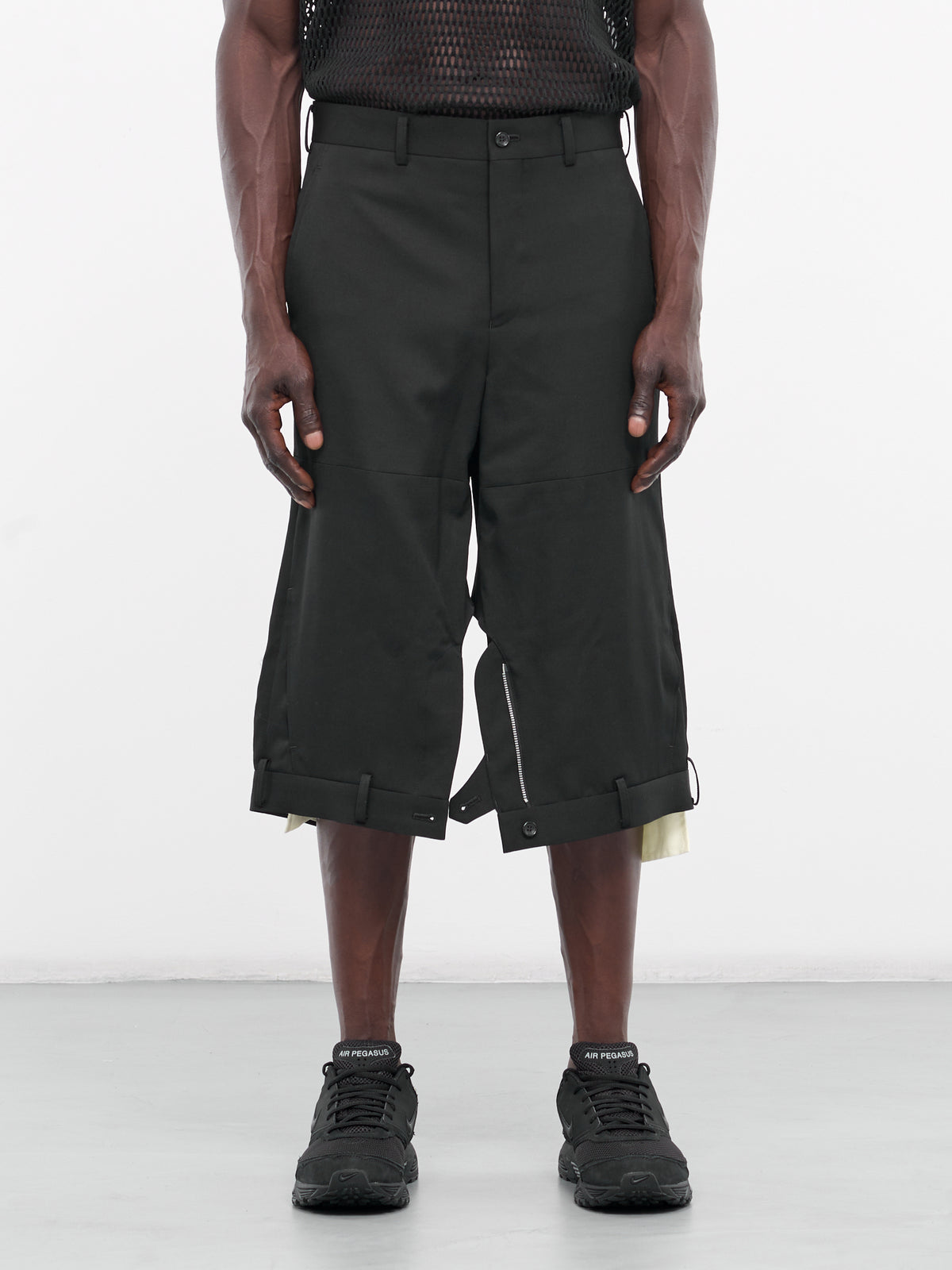 Upside-Down Waistband Shorts (PM-P046-051-BLACK)