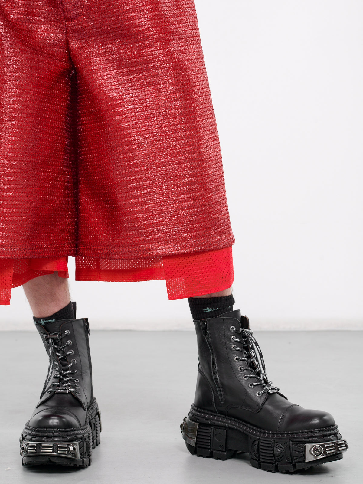 Nylon Knit Shorts (PT-SV-NYS-1007-RED)