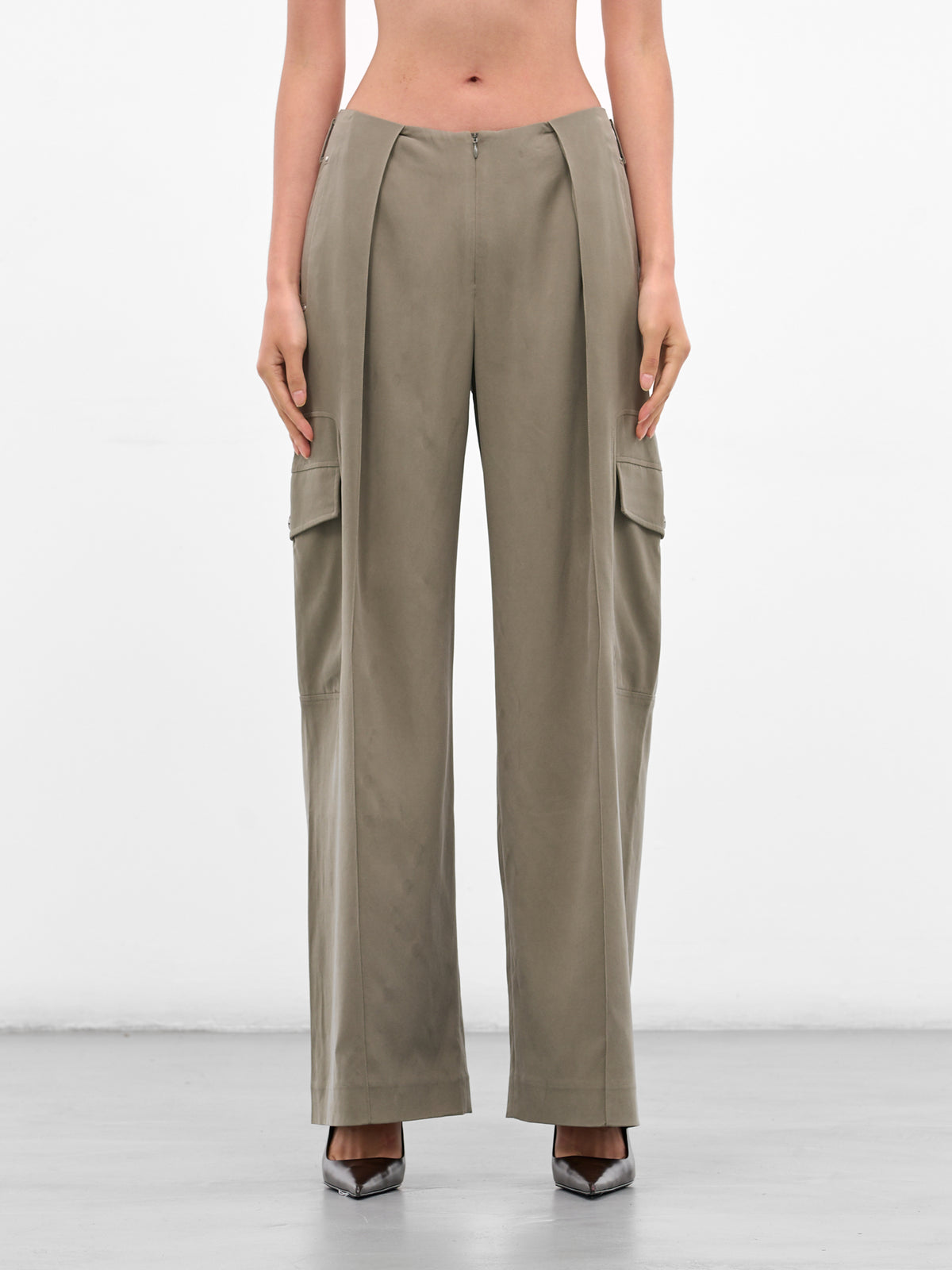 Gray Tailored Wide Cargo Pants (PT05C2GR570-GR570-BEAN-PASTE)