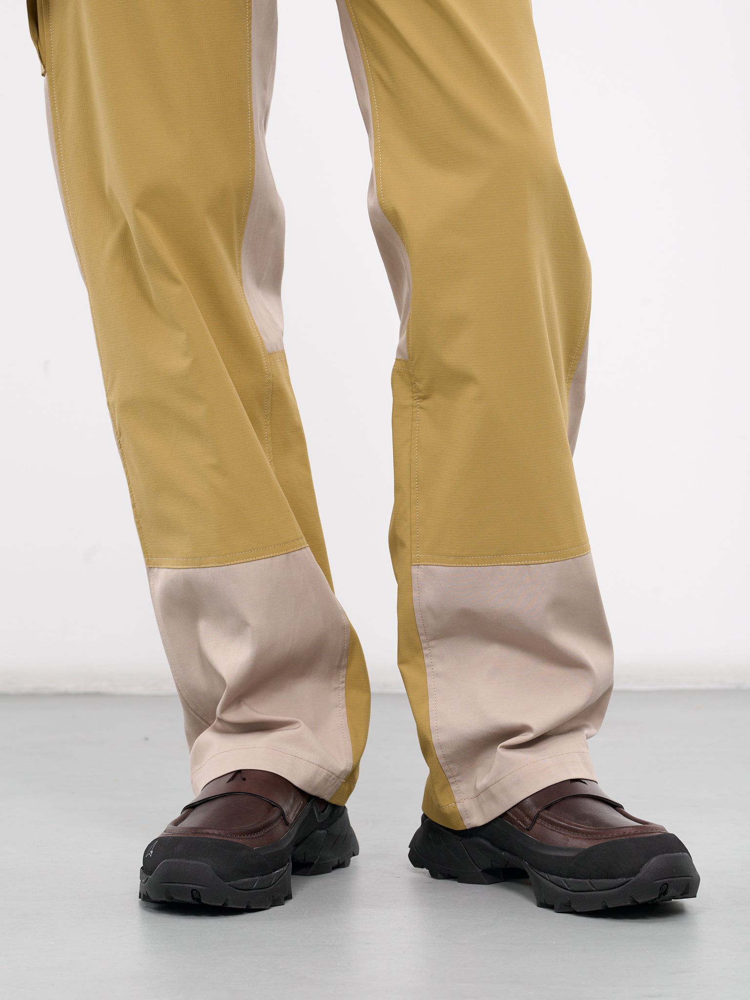 Cargo Trousers (RBMW069FA51-BOG-ANTIQUE-BRONZE)