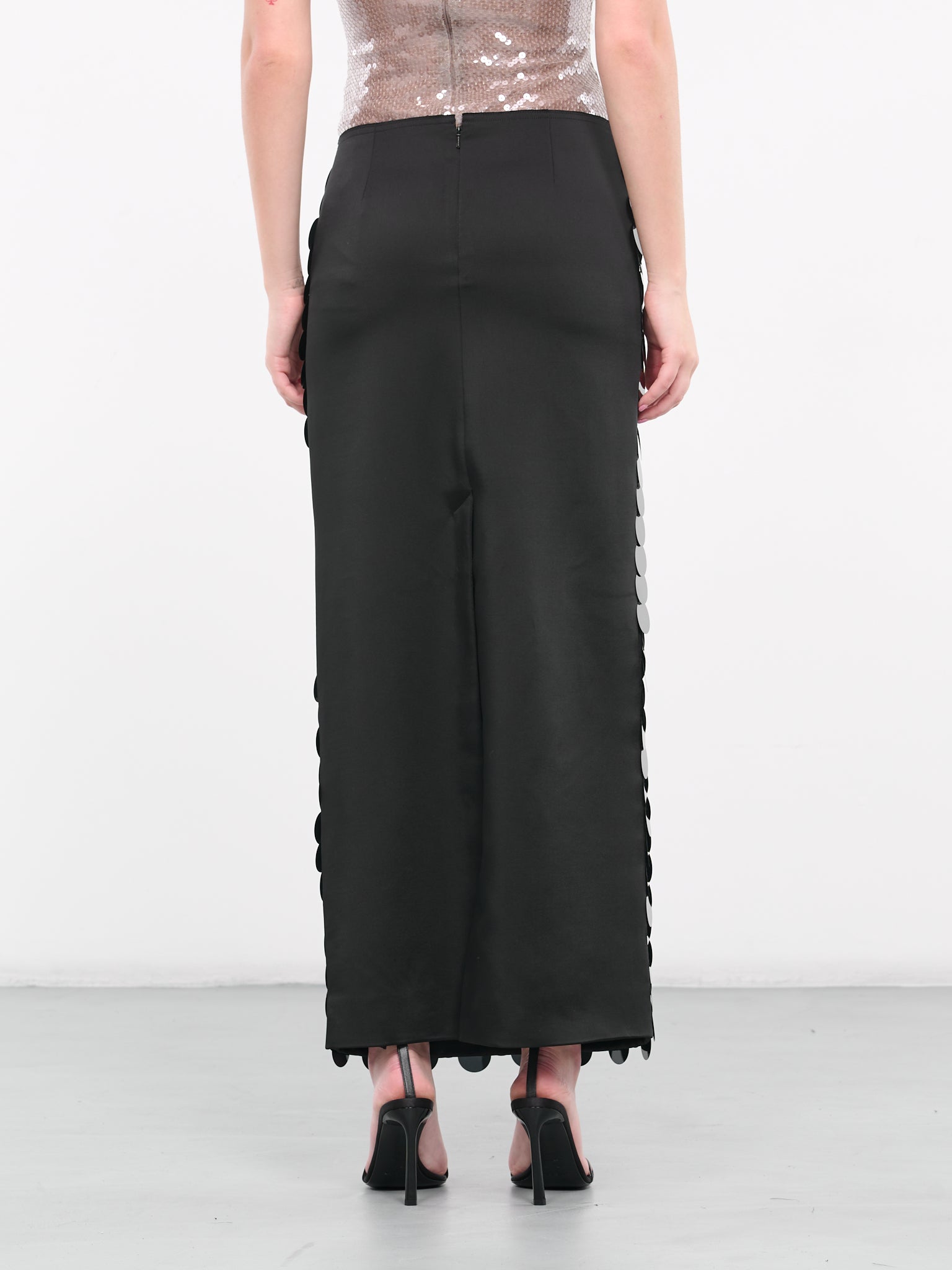 Delta Maxi Skirt (S-081-BLACK)
