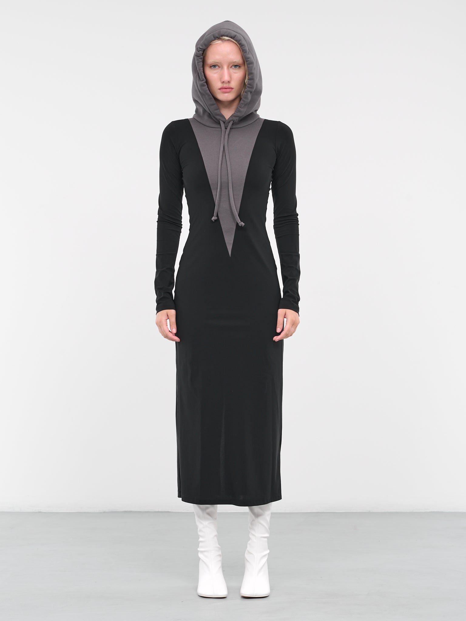 Paneled Hoodie Dress (S62DG0012-S24625-900-BLACK)