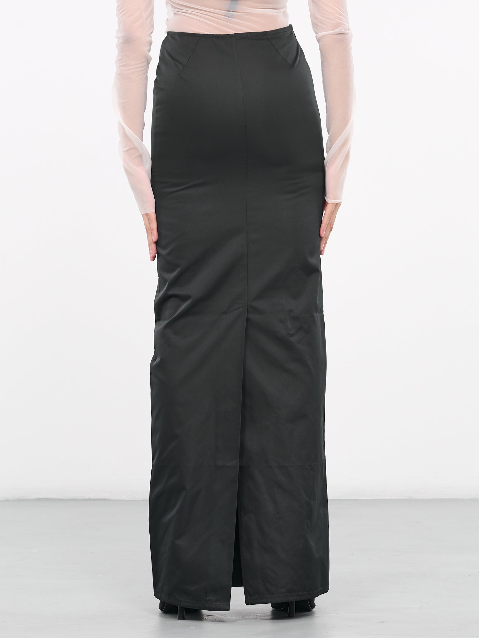Taffeta Long Skirt (SK001WPL002-BLACK)