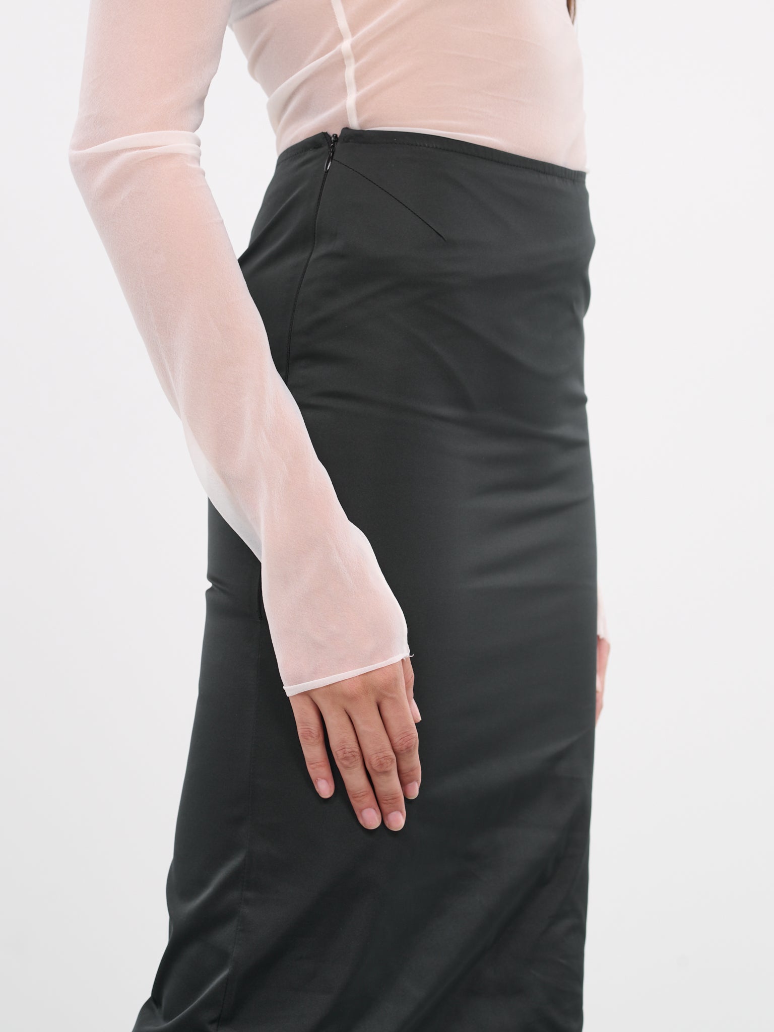 Taffeta Long Skirt (SK001WPL002-BLACK)