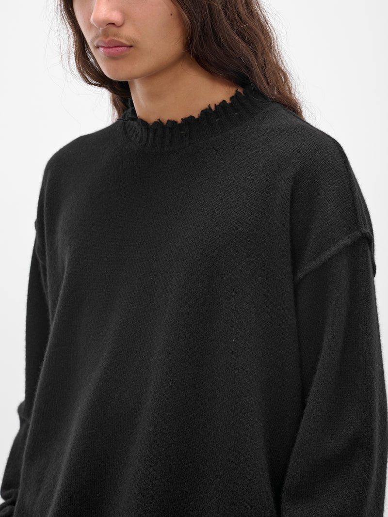 Black Cashmere Distressed Crewneck Sweater (UK7555-UW900-BLACK)