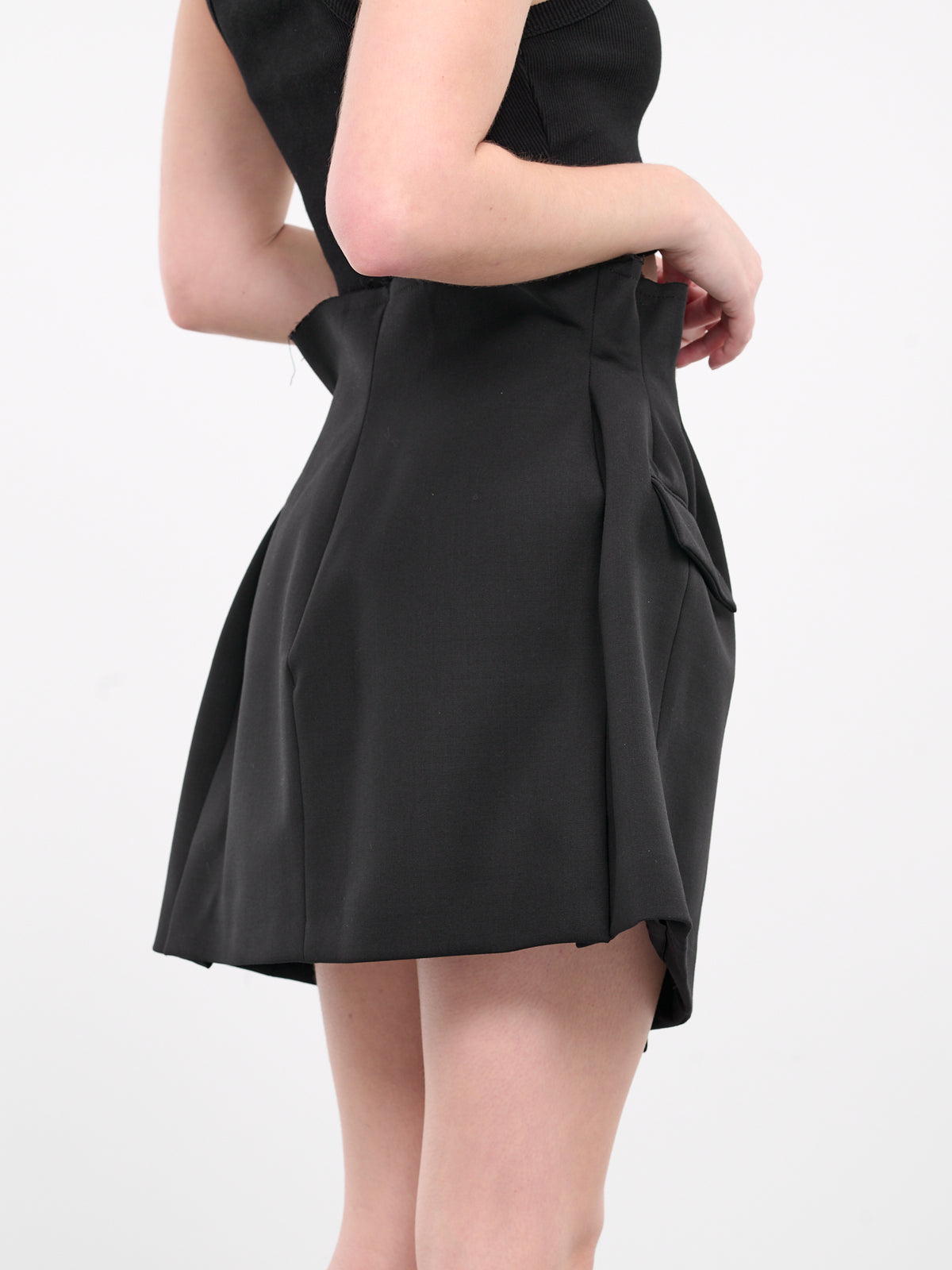 Reconstructed Hourglass Skirt (WE64SK160B-BLACK)
