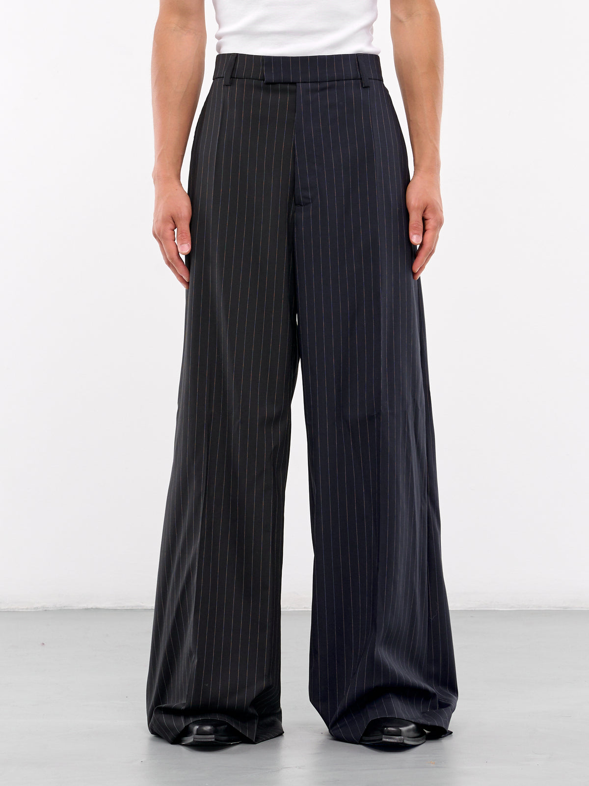 Split Deconstructed Pinstripe Pants (UA65PA706N-BLACK-NAVY-PINSTRIP)