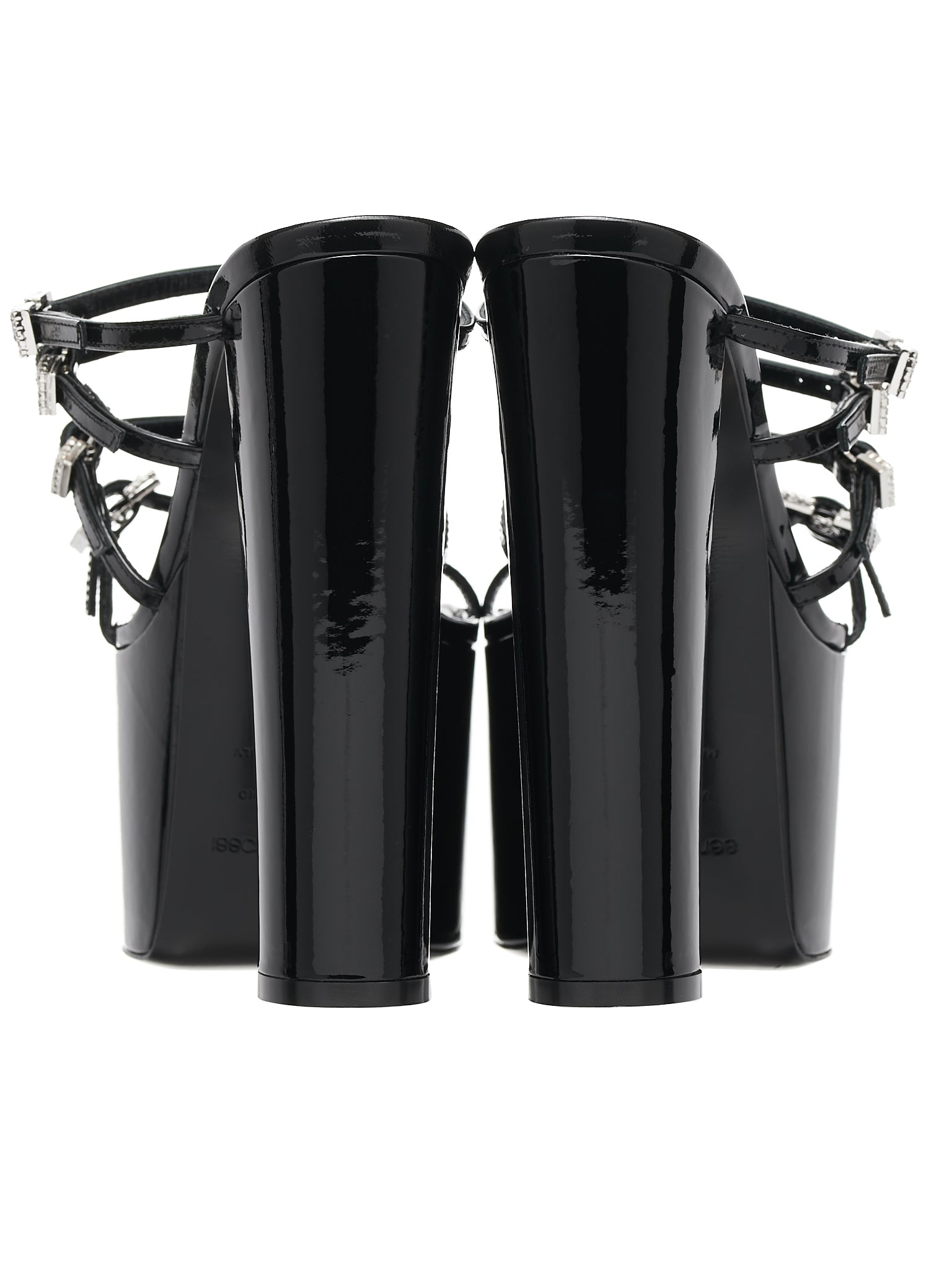 Buckle Sabot Heels (B03650-MVIV01-1000-111-BLACK)
