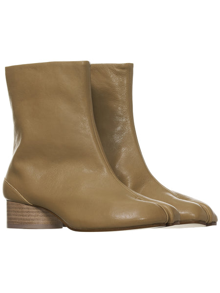 Tabi Ankle Boots (S58WU0273-P3753-TAN)