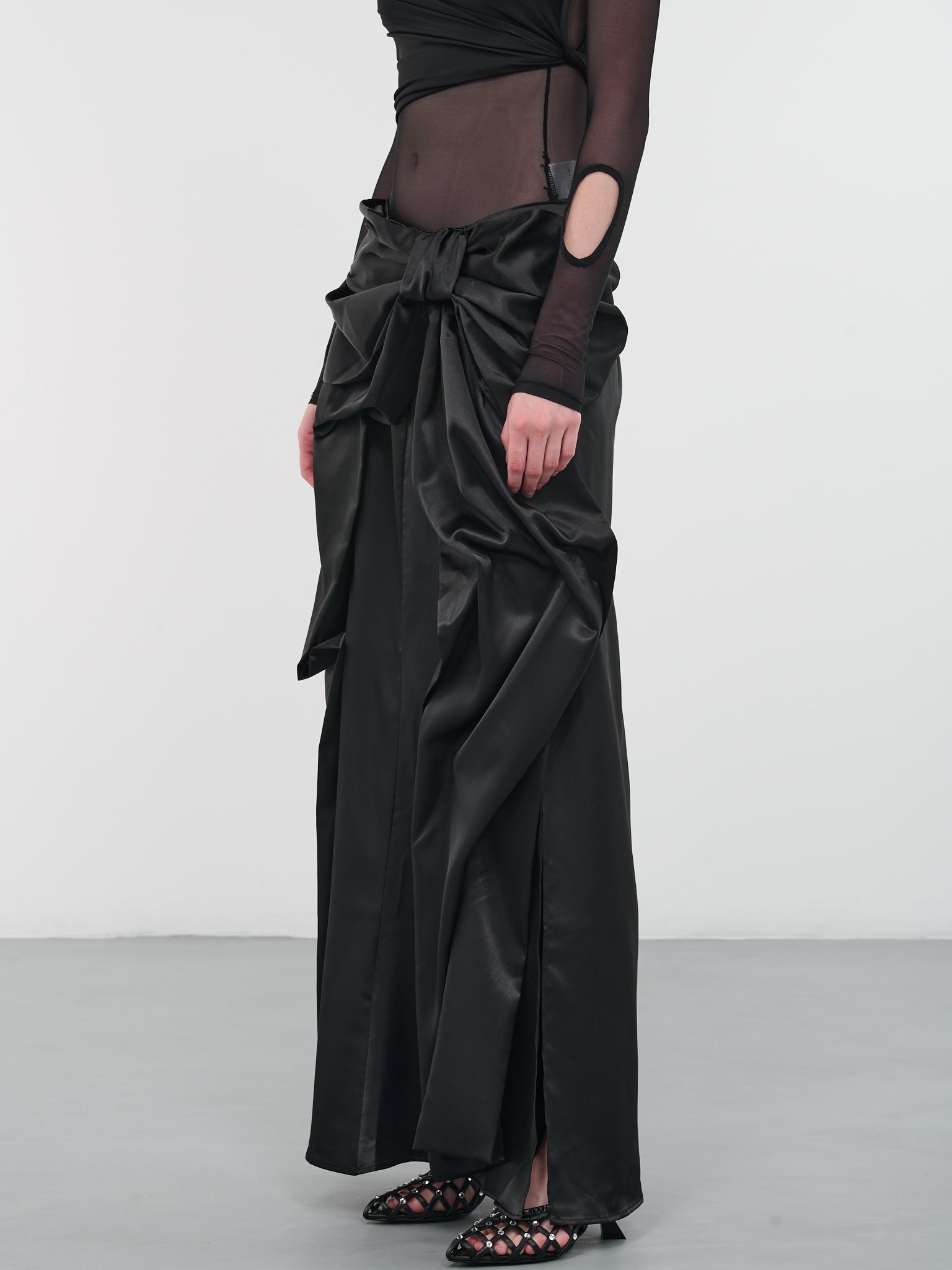 Satin Bow Skirt (SKIR000527-BLACK)